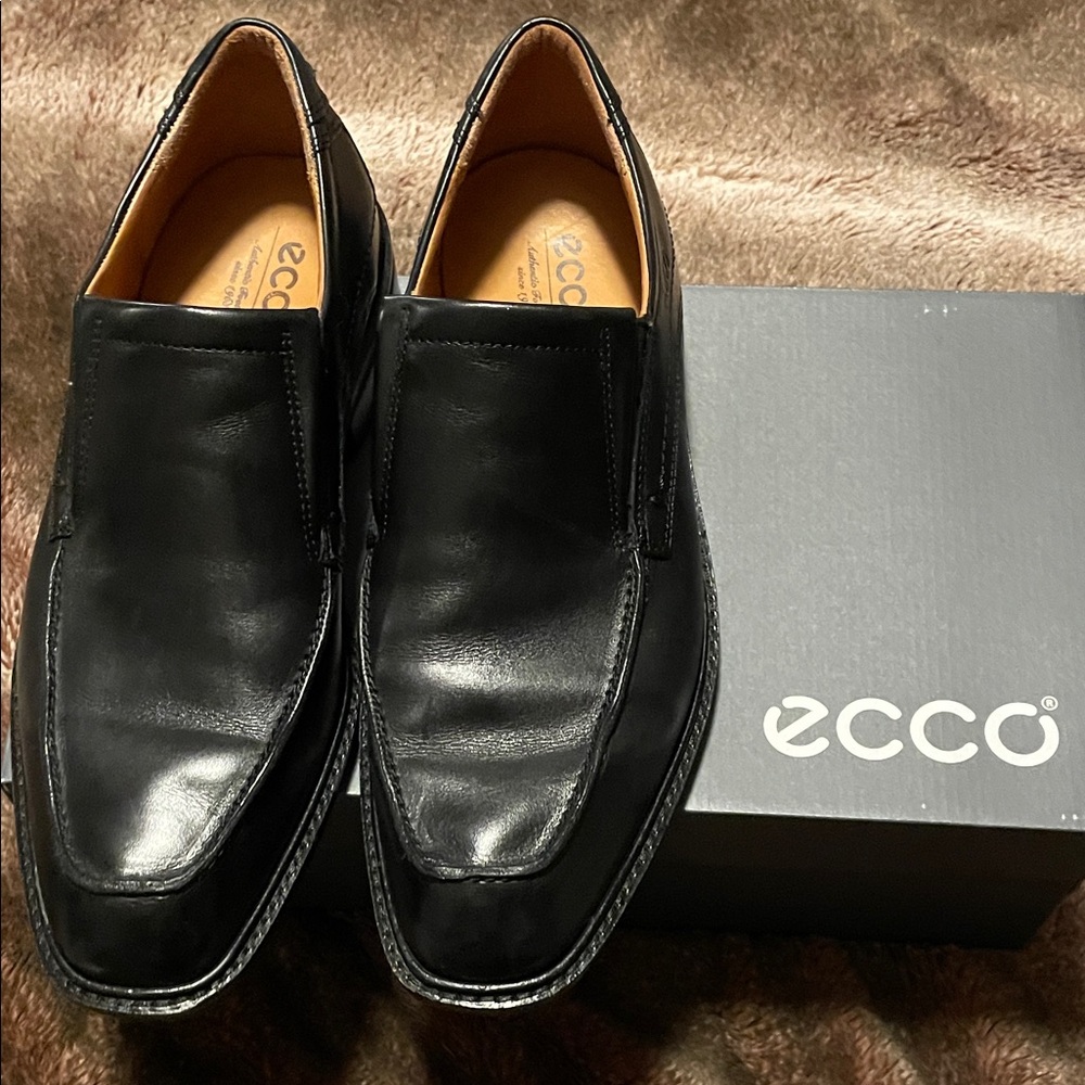 ECCO Men's Classic Black Slip-On Citytray Loafers